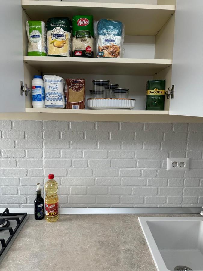 Glamart Apartment Craiova Esterno foto