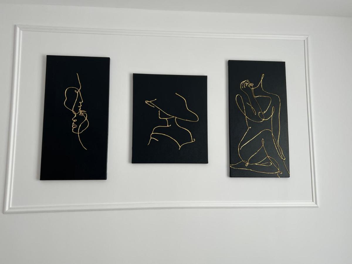 Glamart Apartment Craiova Esterno foto